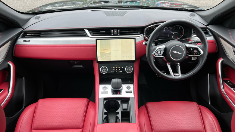 Jaguar F-Pace 2.0 D200 R-Dynamic Black 5dr Auto AWD Diesel Estate